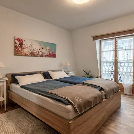 Lovely Quiet, Bright, Generous For Two, Private Parking