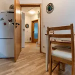 Lovely Quiet, Bright, Generous For Two, Private Parking *