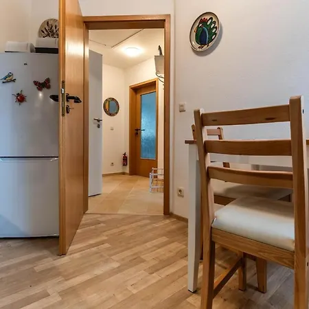 Lovely Quiet, Bright, Generous For Two, Private Parking *