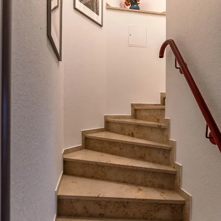 Lovely Quiet, Bright, Generous For Two, Private Parking * Neurenberg